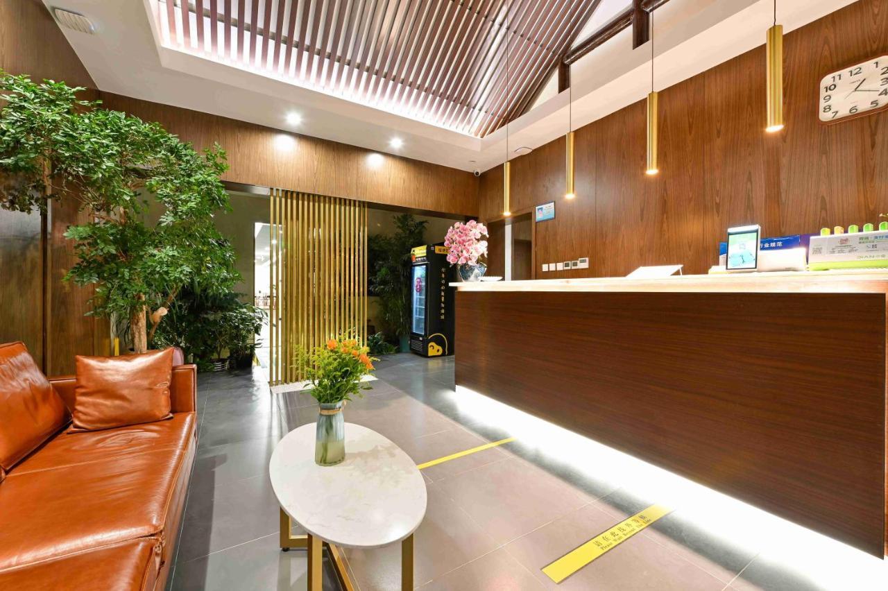 Xingshe Alley Courtyard Hotel Beijing Wangfujing Forbidden City Branch - Breakfast Included & English Speaking Reception & Free Wifi And Laundry Room & Hutong Culture & Cat-Keeping & Flower-Growing Terrace & One Day Tour Service & Free Coffee Zewnętrze zdjęcie