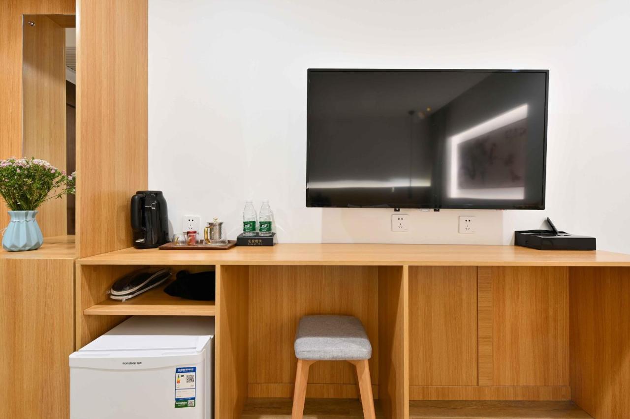 Xingshe Alley Courtyard Hotel Beijing Wangfujing Forbidden City Branch - Breakfast Included & English Speaking Reception & Free Wifi And Laundry Room & Hutong Culture & Cat-Keeping & Flower-Growing Terrace & One Day Tour Service & Free Coffee Zewnętrze zdjęcie